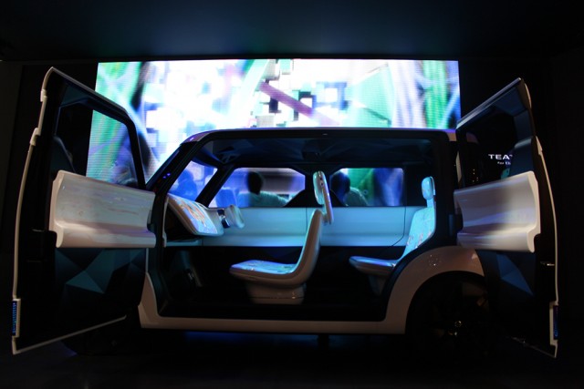 未来の軽自動車EV「TEATRO for DAYZ」